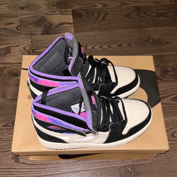 Panda Neon Jordans. - Picture 5 of 6